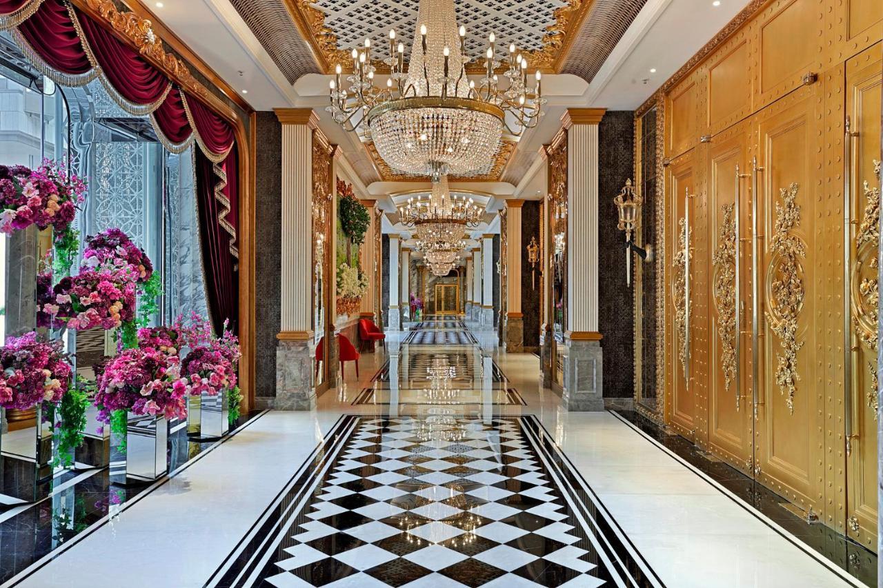Hotel Alexandra Hong Kong Exterior photo